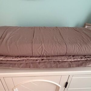 Tommy Bahama King size Taupe Quilted Comforter